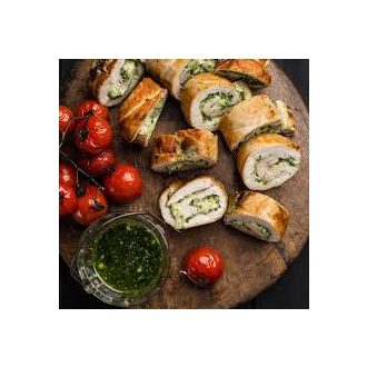   04.22. (Szerda) -"B" Főétel - Baconbe göngyölt csirkerolád töltve (aszalt paradicsom, peszto, sajt), mascarpone mártásban, jázminrizzsel